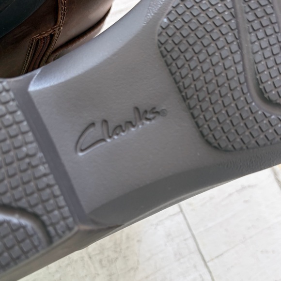 Clarks Angie Spice Ankle Boots size 7.5 WIDE Brown Oiled Leather Booties - Picture 12 of 14